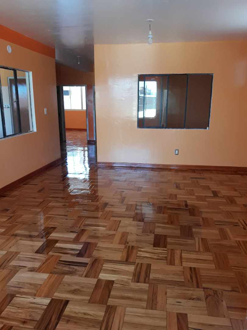 EN VENTA UNA CASA DE OCACION DE 4 PISOS UBICADO EN LA ...